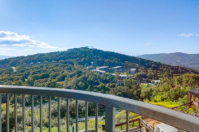Skiers Paradise Resort with View in Sugar Mountain